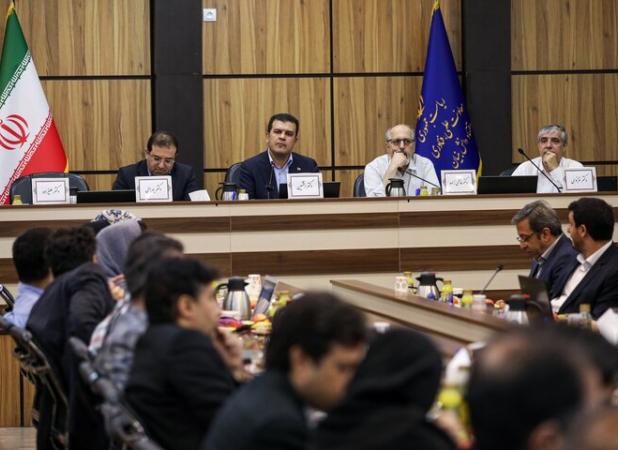 پرسش و پاسخ با دموی دستیاران هوش مصنوعی و تذکر آقای معاون