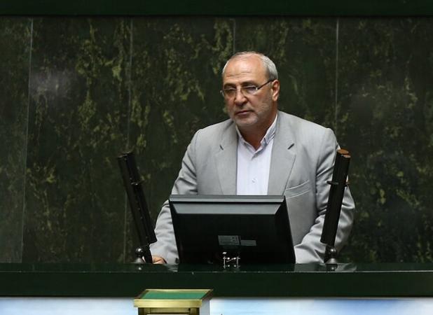 حاجی‌دلیگانی خواستار افزایش حمایت بیمه‌ای از رانندگان شد