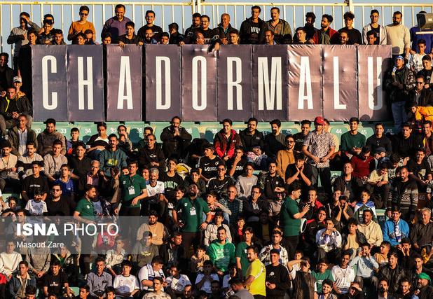 برگزاری دیدار چادرملو و ذوب‌آهن با بیش از ۱۱ هزار تماشاگر/ اختصاص درآمد بلیت فروشی به سازمان بهزیستی