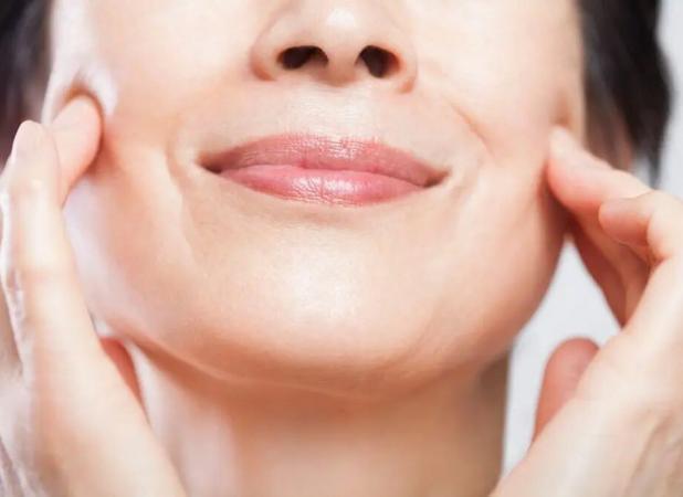 راهنمای کامل سلامت پوست، از روتین روزانه تا مقابله با خشکی و جوش