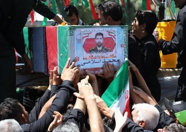 شهادت هنگام وضو؛ حکایت زندگی و پرواز شهید «محمد اسلامی» از زبان همسرش