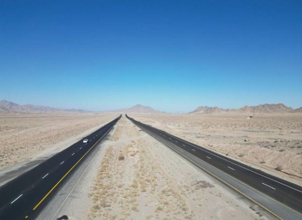 بهره‌برداری از ۲۰۱ کیلومتر بزرگراه و راه اصلی از هامون تا مکران