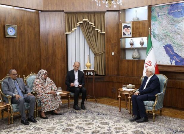 غرب برای ایجاد تفرقه بین مسلمانان فتنه‌انگیزی می‌کند اما موفق نمی‌شوند