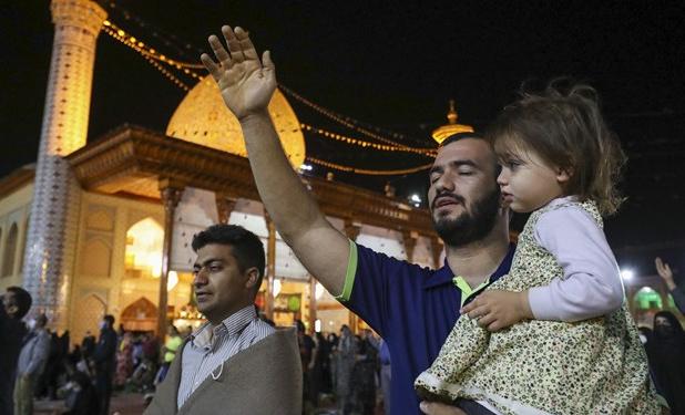 طنین ندای الغوث الغوث در حرم مطهر شاهچراغ