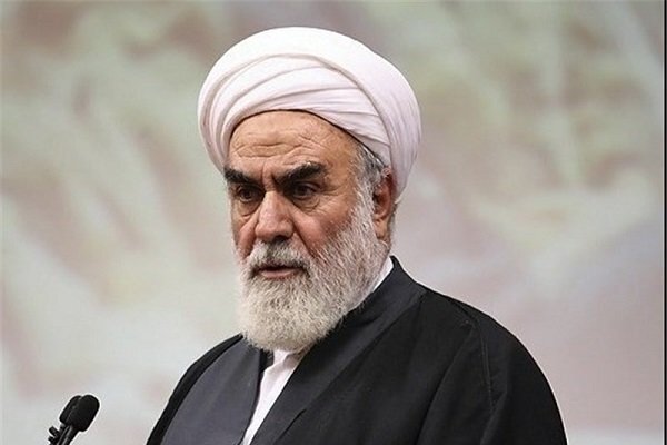 پیام رهبر انقلاب به همایش بازتأسیس حوزه قم قاطع، غنی و پرمحتوا است