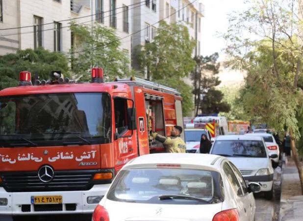 حریق ساختمان مسکونی در مرزداران؛ ۱۸ نفر نجات یافتند