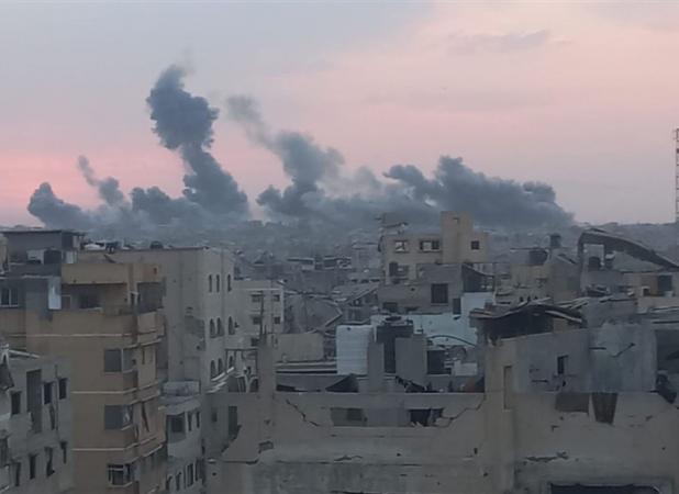 تداوم نقض آتش بس با حملات هوایی و توپخانه‌ای رژیم اسرائیل به غزه