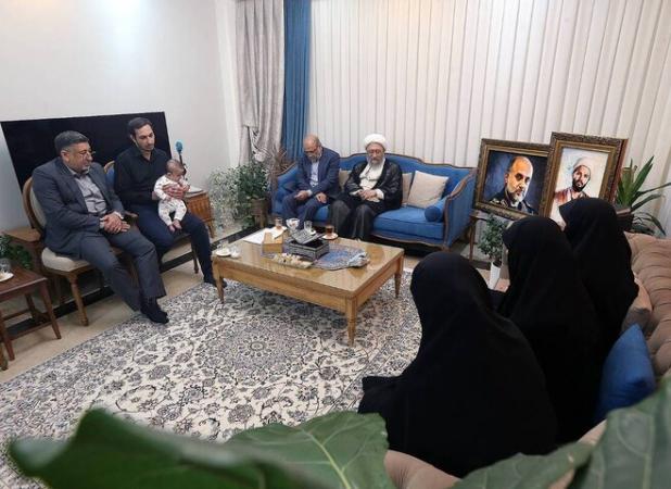 دیدار رئیس مجمع تشخیص مصلحت نظام با خانواده سردار شهید رشید