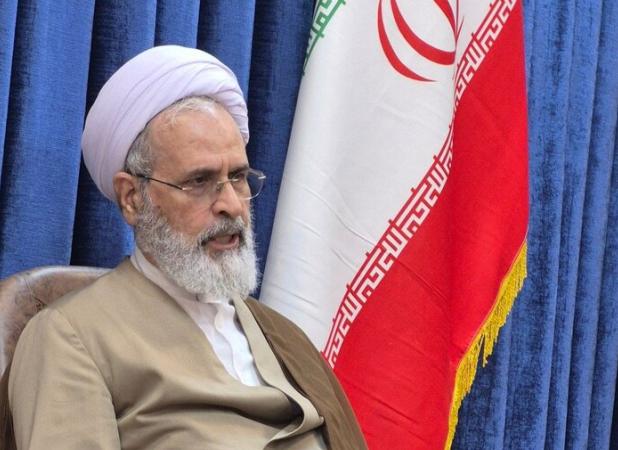 آیت‌الله اعرافی: عاشورا قله هویت دینی و ملی ایرانیان است