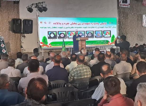 امام جمعه کازرون: پیام شهدا، نداشتن ترس از ابرقدرت‌هاست