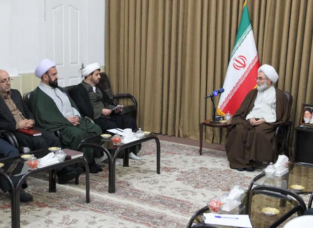 مراسم بزرگداشت شهدای خدمت نماد همدلی و وحدت باشد