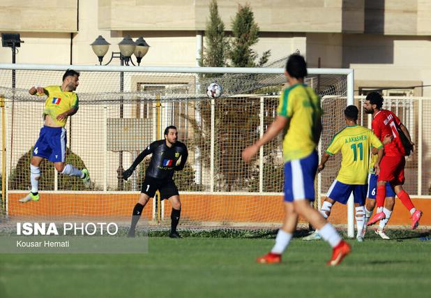 بازی روی چمن مصنوعی در لیگ یک منعی ندارد