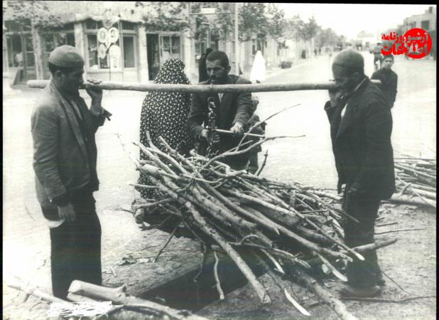 تصاویری تماشایی از آخرین هیزم‌فروشان تهران