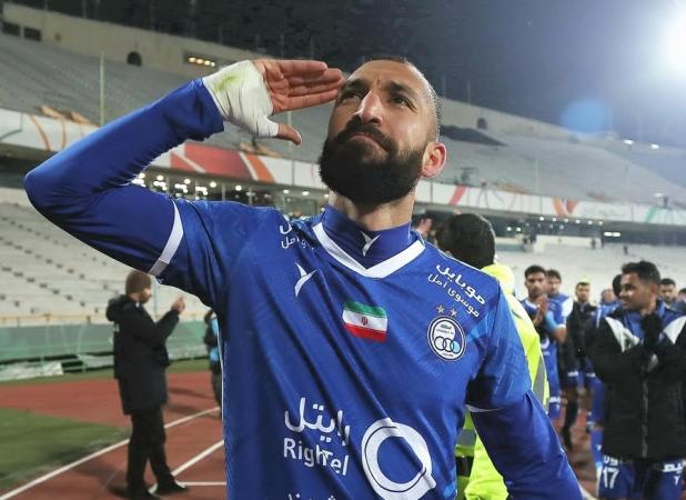 تکلیف چشمی و استقلال با این استوری مشخص شد