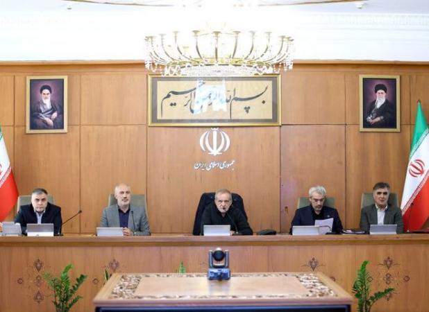 تاکید پزشکیان بر نتیجه بخش بودن طرح‌های مهار گازهای همراه