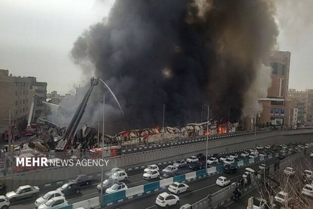 جزئیات حریق گسترده یک بازارچه در جنت‌آباد تهران/ آتش مهار شد+ فیلم