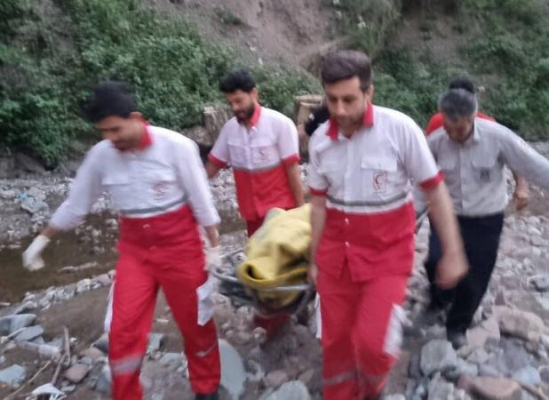 غرق شدگی و مصدومیت اعضای یک خانواده در رودخانه چالوس