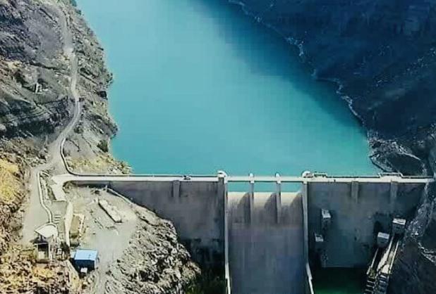 سد جگین سرریز کرد/ آبگیری صد درصدی دومین سد مخزنی بزرگ هرمزگان