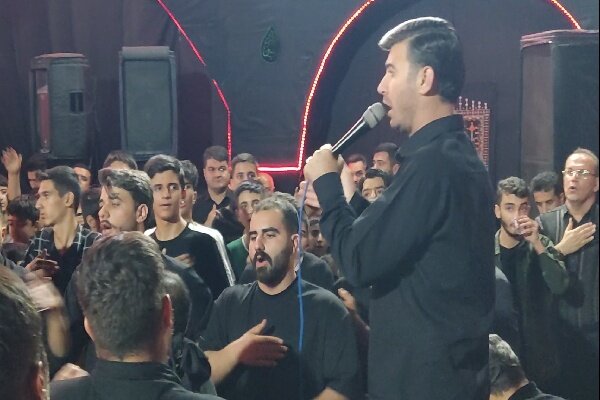 مراسم عزاداری شب هشتم محرم در محله جمعه بازار یاسوج
