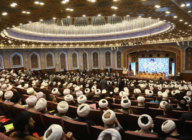 ۲۰ جلد از آثار آیت‌الله حائری یزدی در قم رونمایی شد