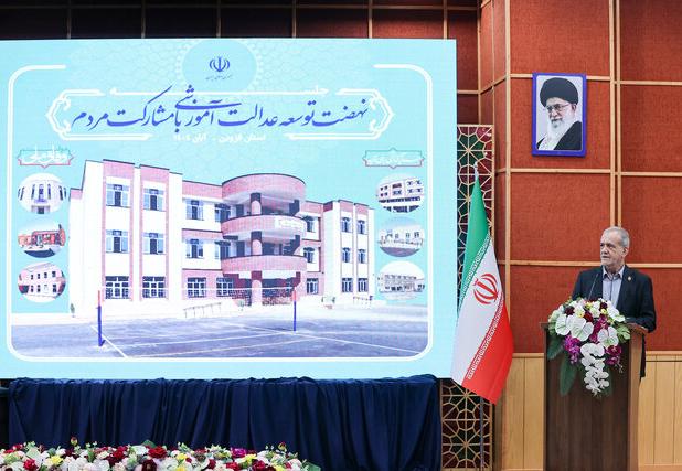 اگر مردم وارد میدان شوند، بهترین‌ها را خواهند ساخت / نگاه دولت وفاق ملی به مدرسه تنها نگاه سازه‌ای نیست