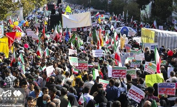 رویترز: ایرانیان بار دیگر آمریکا را «مظهر شیطان» لقب دادند