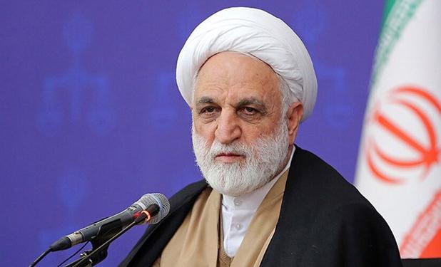 رئیس قوه قضائیه: عمل دستگاه‌های نظارتی نباید بهانه ای برای کار نکردن مسؤولان باشد