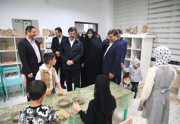 استاندار قم: «شاددُخت» الگوی موفق هم‌افزایی برای تقویت ارتباط نسل‌هاست