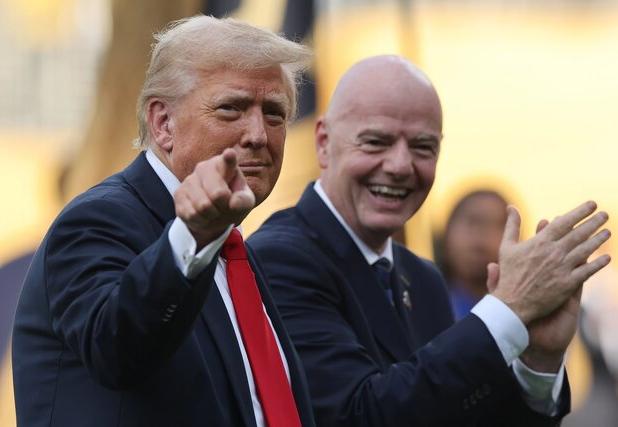 حضور همزمان ترامپ با سران مکزیک و کانادا در مراسم قرعه‌کشی جام جهانی 