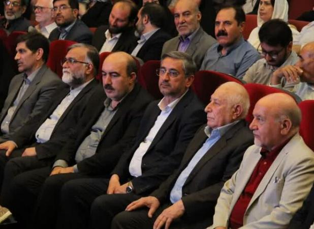 آئین تجلیل از «اکبر فرید» چهره ماندگار لرستان برگزار شد