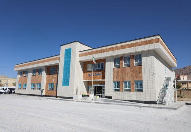 آغاز ساخت ۱۰۰ مدرسه جدید در سایت‌های مسکن ملی جنوب سیستان و بلوچستان