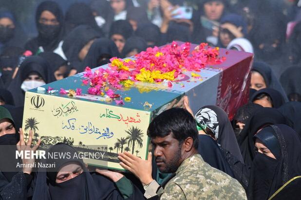 پیکر شهید خوش‌نام در مراوه‌تپه تشییع و تدفین شد