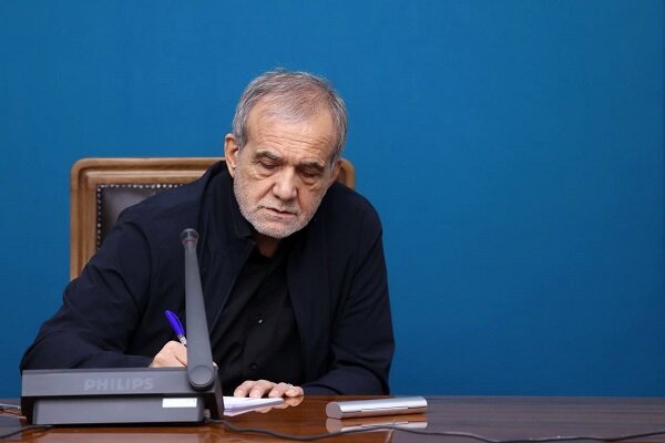 پیام پزشکیان به مناسبت اولین سالگرد درگذشت امام جمعه سابق خوی