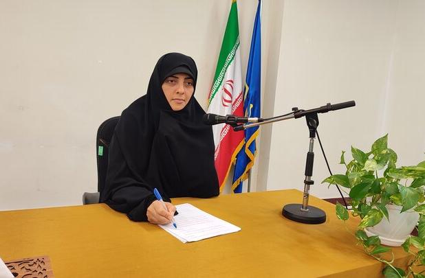 حوزه‌های علمیه نقش آفرینی بانوان را در جامعه تقویت می‌کند