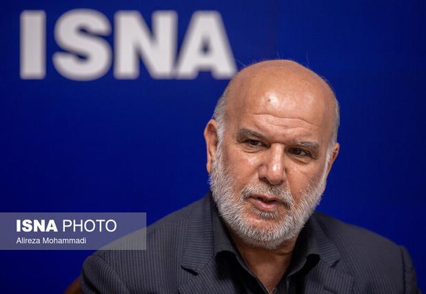 در فوتبال خوزستان افراد سفارشی را نمی‌پذیرم/ از علیرضا منصوریان انتقاد کردم و ناراحت شدم