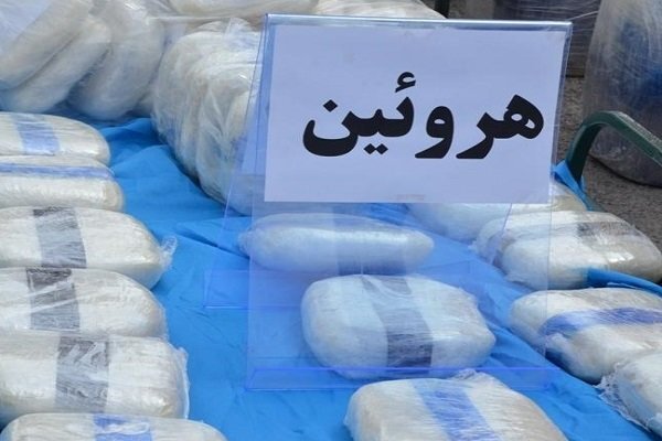 کشف ۴۰۰ بسته هرویین از شکم ۳ سرنشین خودرو