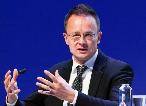 سیارتو: مجارستان در برابر تحریم‌های بیشتر علیه روسیه می‌ایستد