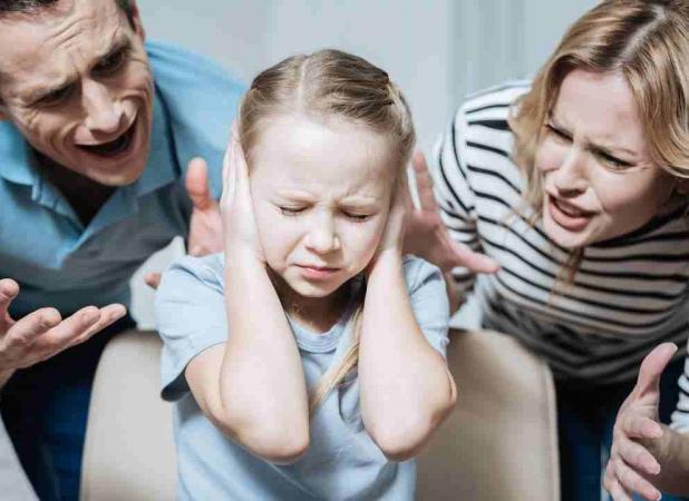 پیامدهای داد زدن والدین سر کودکان