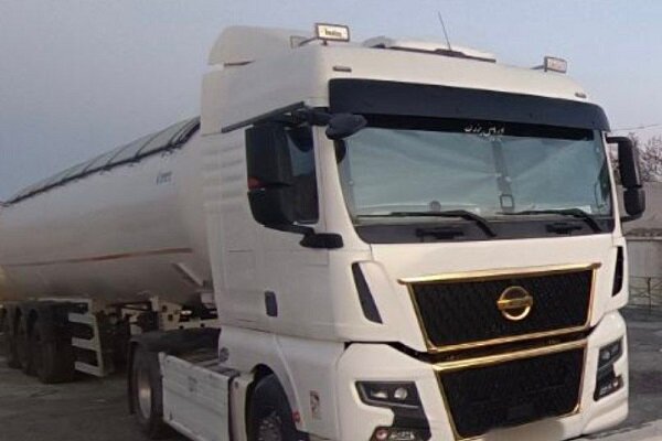 توقیف کامیون حامل ۱۰هزار لیتر سوخت قاچاق