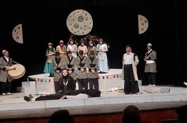 «کُنگلومرا» در بروجرد به روی صحنه رفت