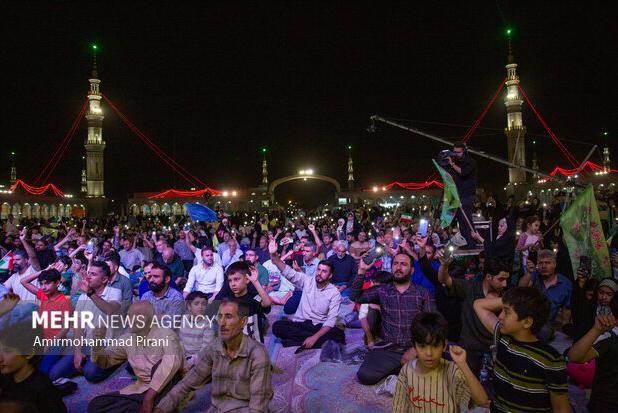 روایتی از شب عهد دوباره با امام زمان(عج) در کنار گنبد فیروزه‌ای جمکران