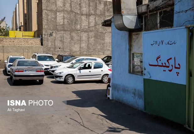 کلاف سردرگم پارکینگ‌های کرمانشاه!