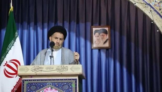 نماینده ولی‌فقیه در لرستان: کلید استقلال کشور تحقیقات و پژوهش‌های کاربردی است