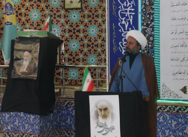 اندیشه‌های امام راحل راهگشای جامعه اسلامی است