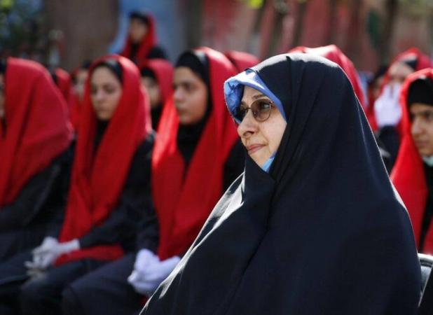 زنان ایرانی، الگوی نه شرقی و نه غربی اند
