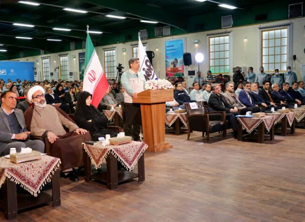 زرندی: ۳۵ هزار میلیارد تومان برای انتقال آب دریا به اصفهان هزینه شد