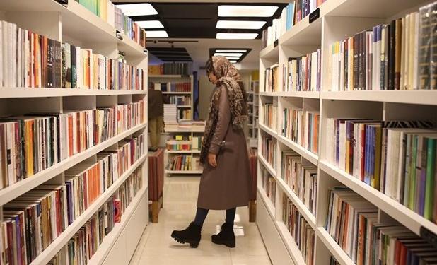 هر ماه کتاب 20 هزار تومان گران می‌شود