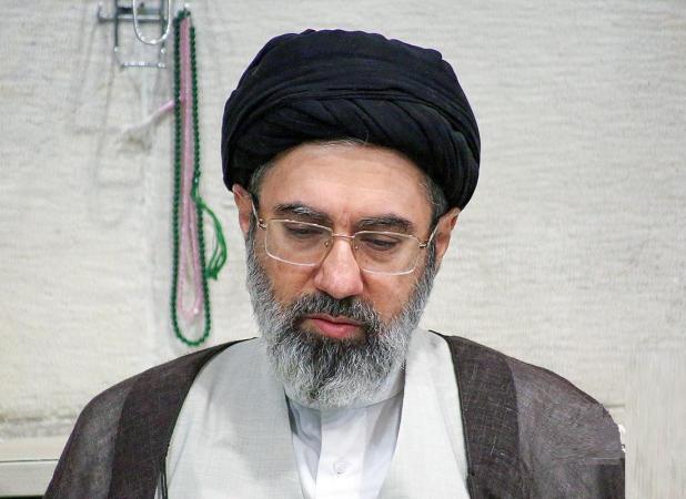 تصویری از مجتبی خامنه‌ای در دوران نوجوانی در جبهه