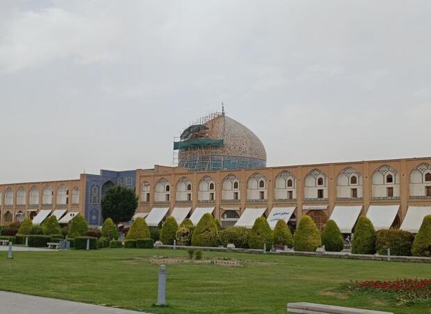 ورود خودروهای هیئت طالبان به نقش‌جهان بدون هماهنگی با میراث بود