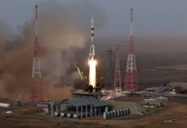 خدمه آمریکایی-روسی ۳ ساعته به ایستگاه فضایی بین المللی رسیدند